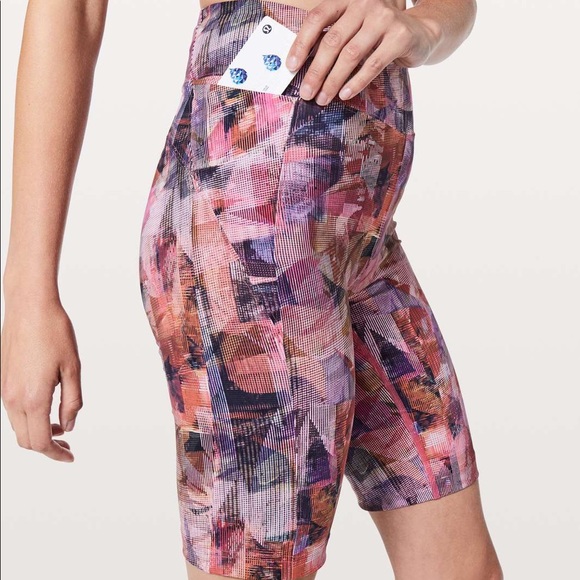 Lululemon On Pace Short Sun Dazed Multi Pink - Picture 2 of 5